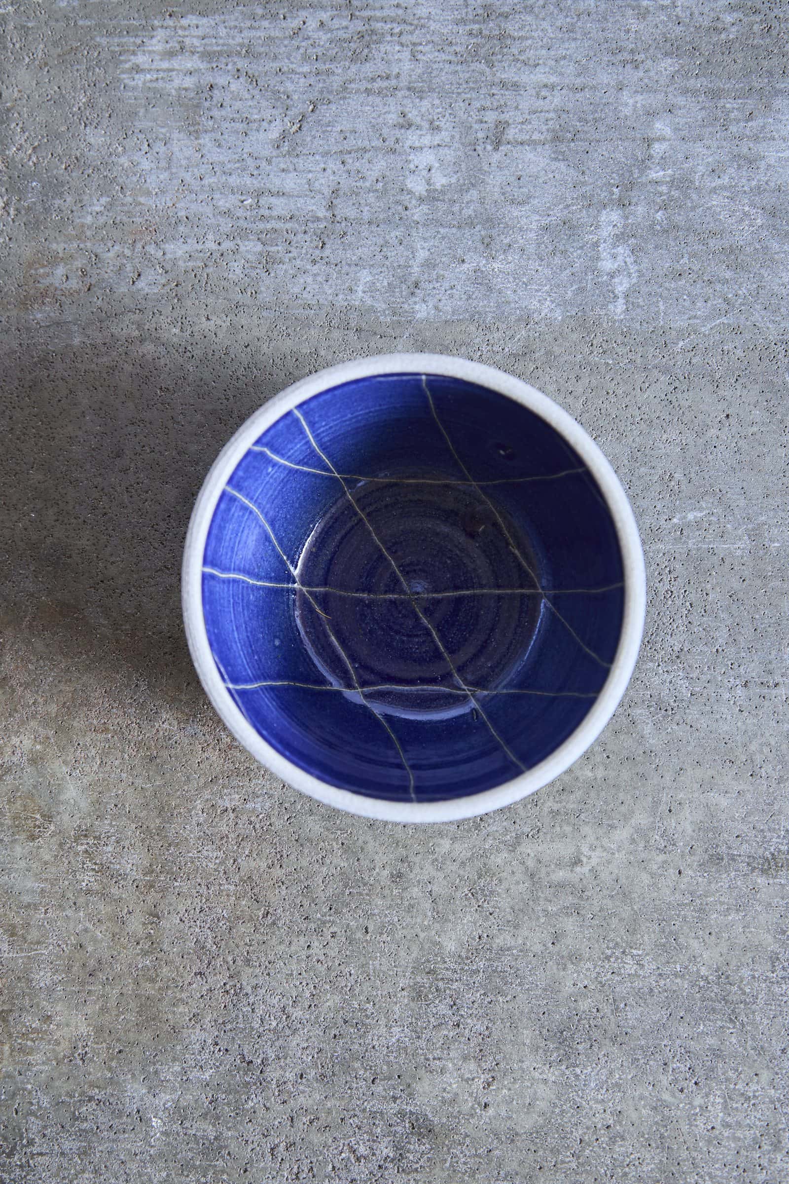 Scored Diamonds Bowl, Indigo on White Clay
