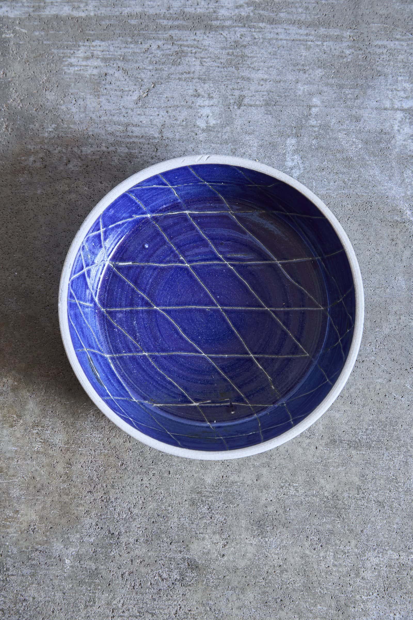 Scored Diamonds Bowl, Indigo on White Clay