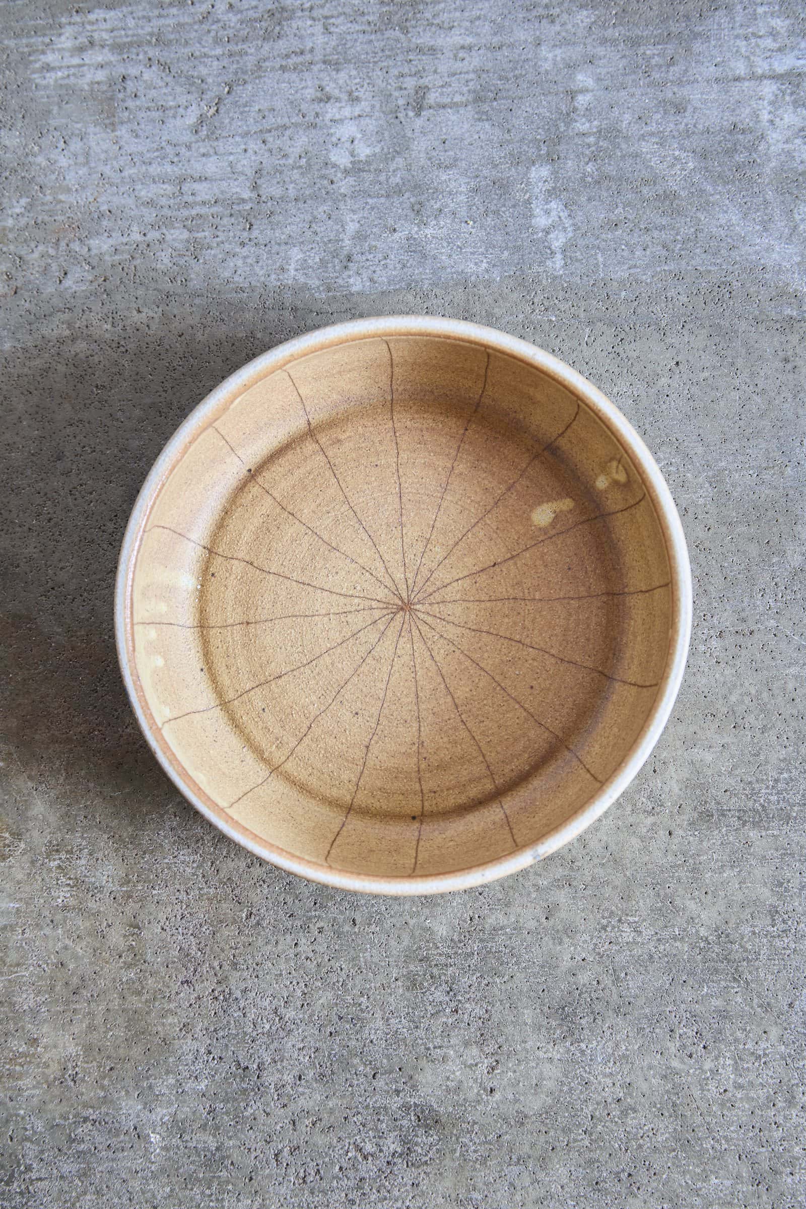 Scored Star Bowl, Yellow on White Clay