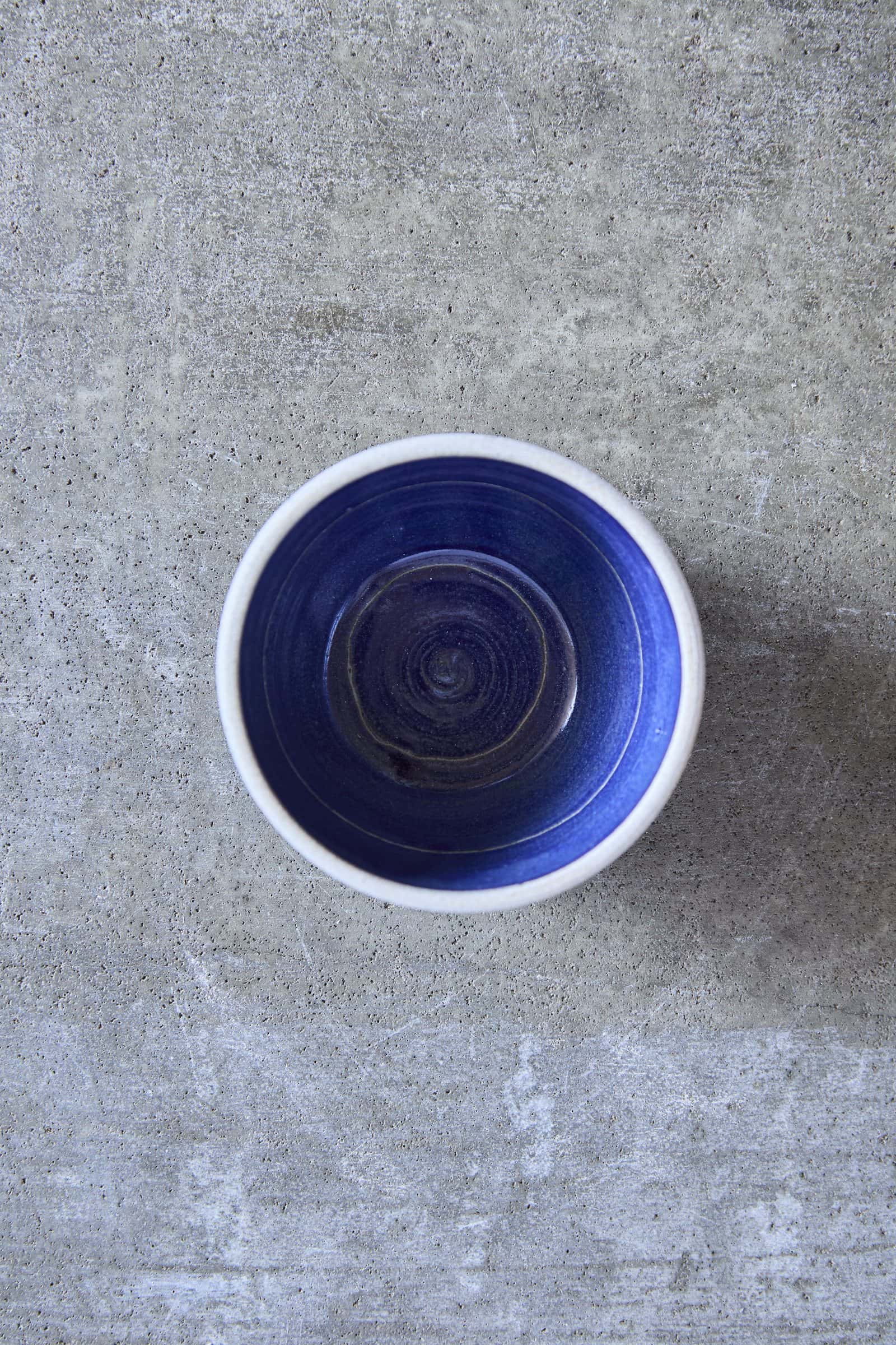 Scored Circles Bowl, Indigo on White Clay