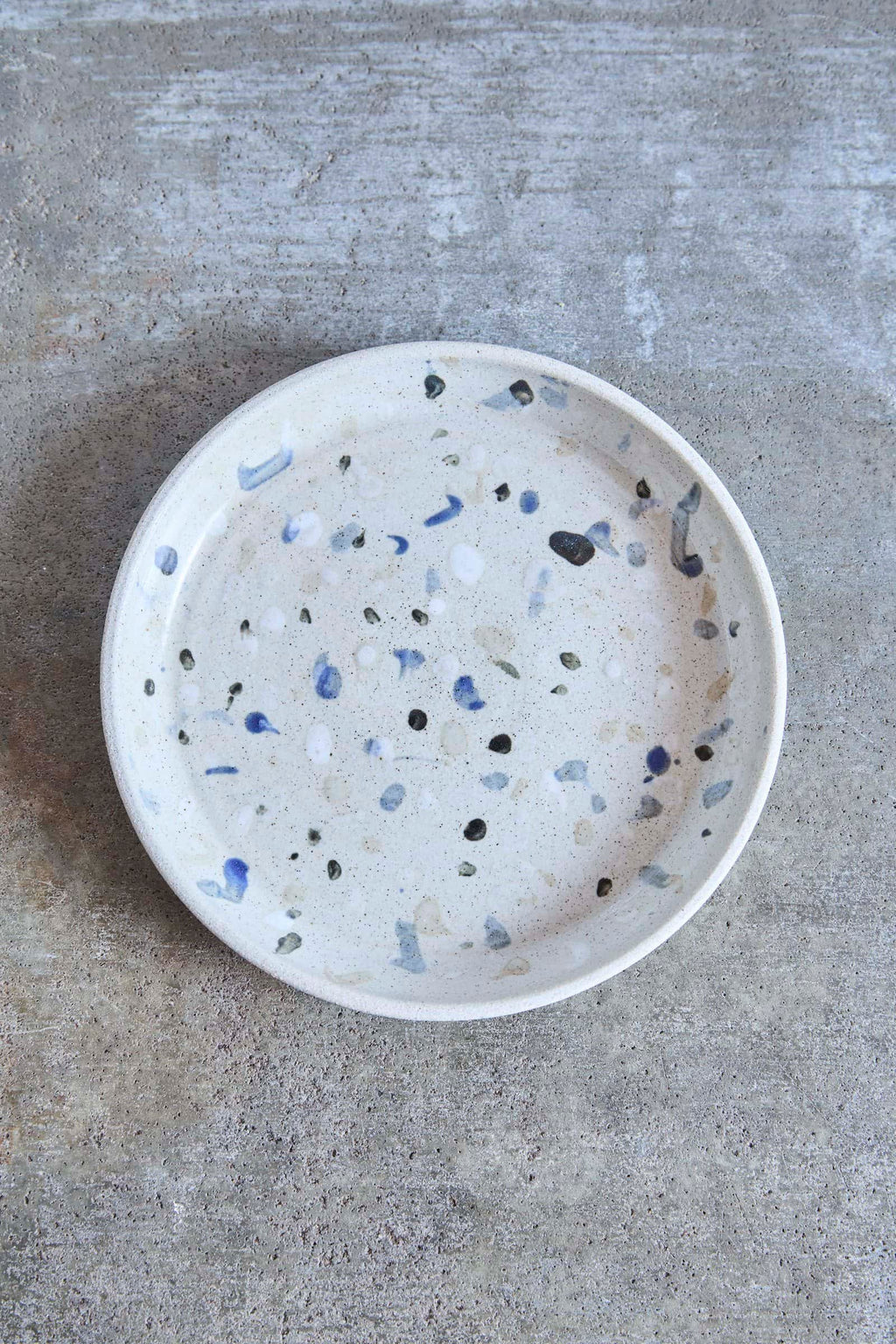 Dots Plate, Dots on White Clay