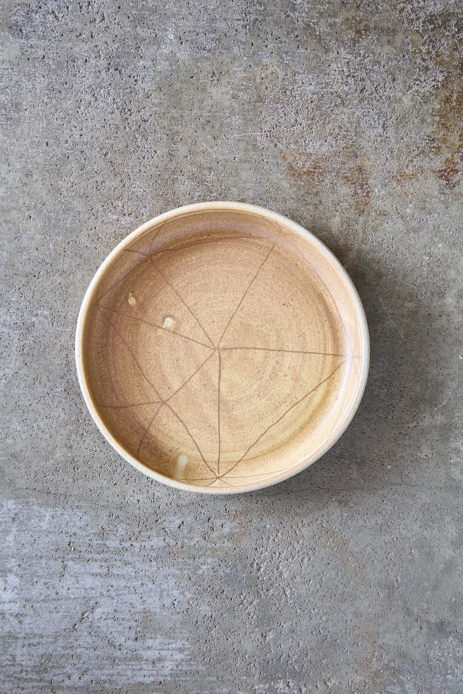 Scored Constellation Plate, Yellow on White Clay