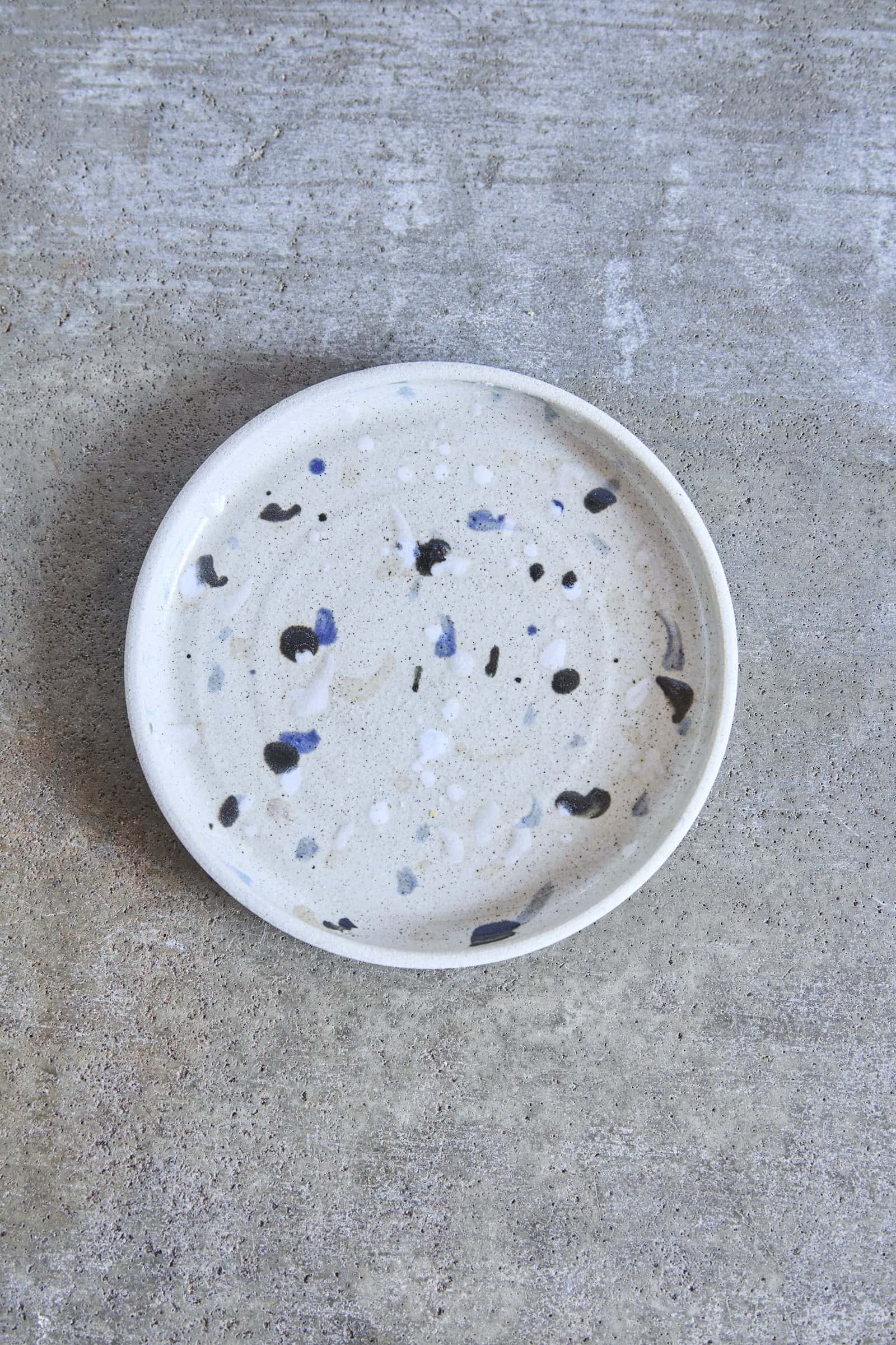 Dots Plate, Dots on White Clay
