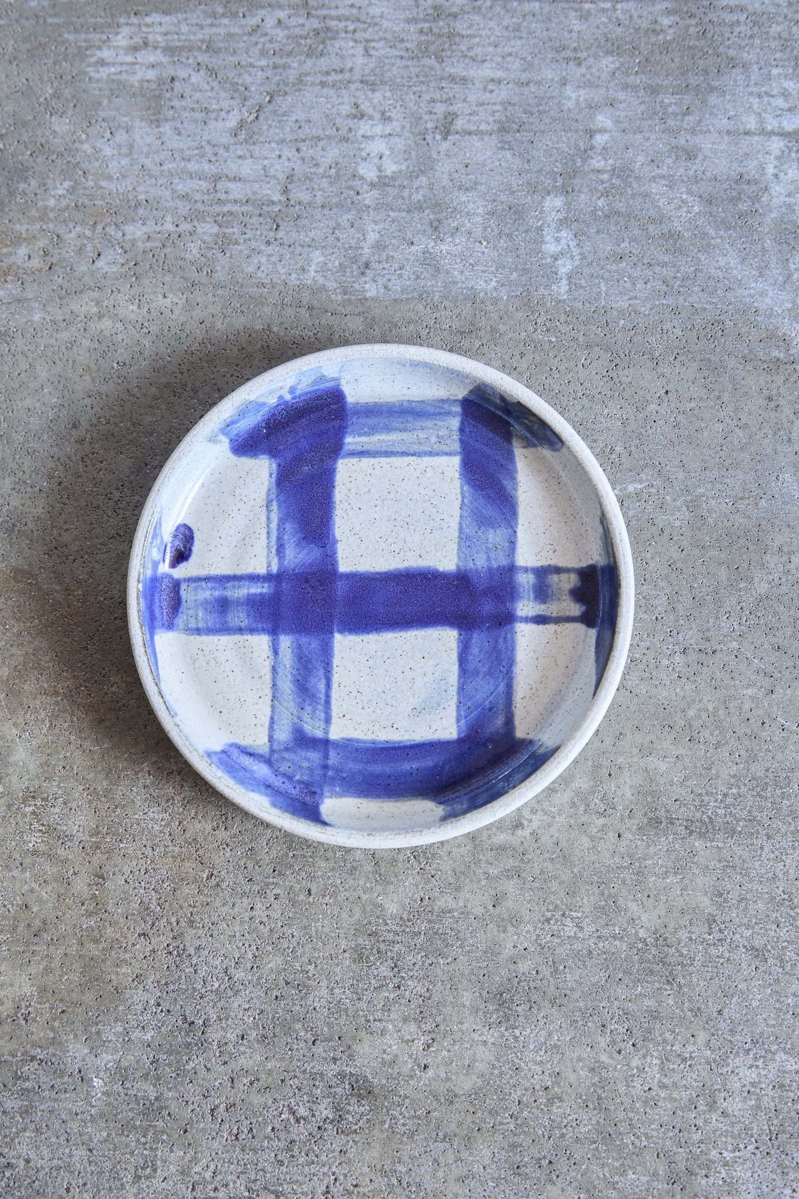 Picnic Blanket Plate, Indigo Picnic on White Clay