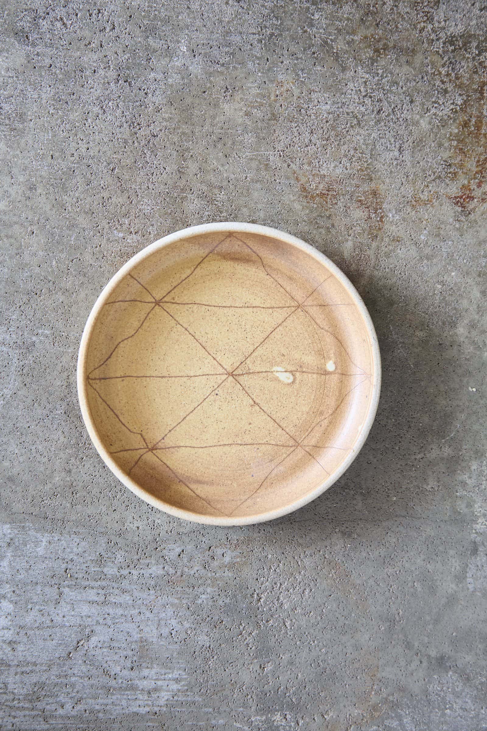Scored Scales Plate, Yellow on White Clay